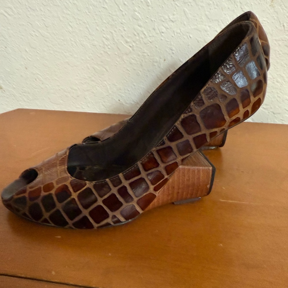 Softwalk Brown Patterned Peep-Toe Walk Brand, Siz… - image 4